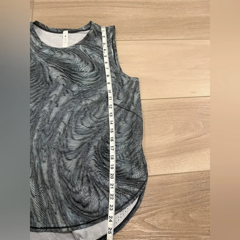Lululemon High Neck Split Hem Run Tank Abstract Water Pulses Size 10